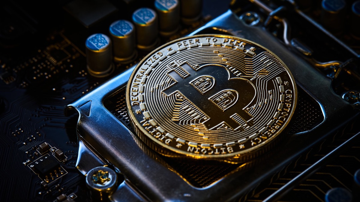 Сравнение некастодиальных кошельков MetaMask Trust Phantom Ledger Trezor