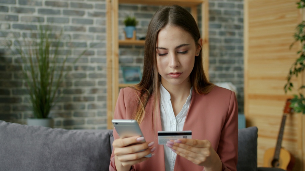 Оплата через СБП на смартфоне
